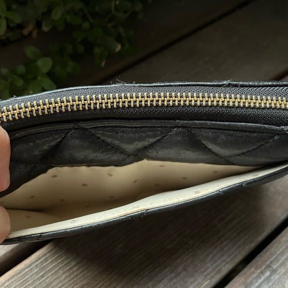 GUC- Kate Spade Gold Coast Nisha Quilted Black Leather Zip Around Wallet - Picture 4 of 13